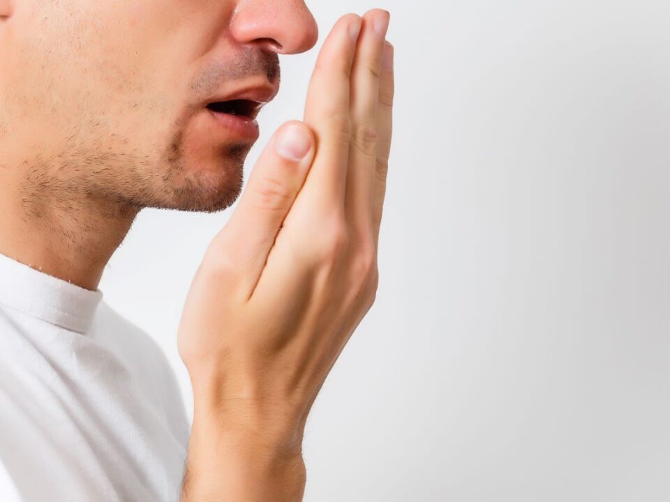 Mauvaise haleine : comment l’enlever
